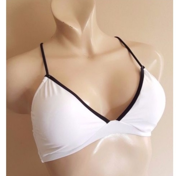 Victoria's Secret Other - Victoria's Secret Swim Bikini Top